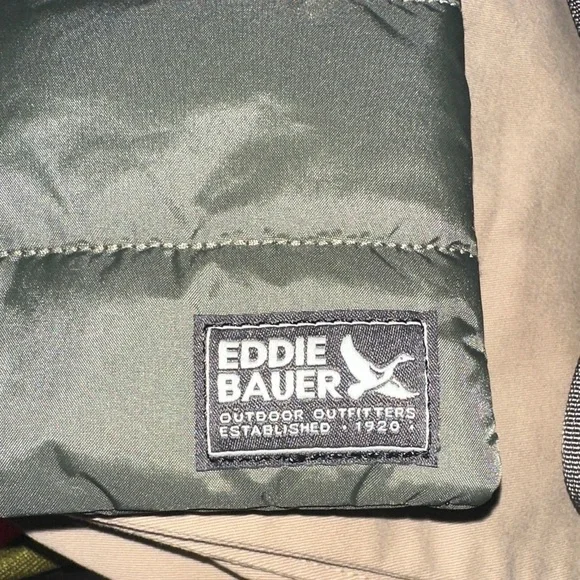 Eddie Bauer Olive Quilted Pouch - Picture 2 of 8